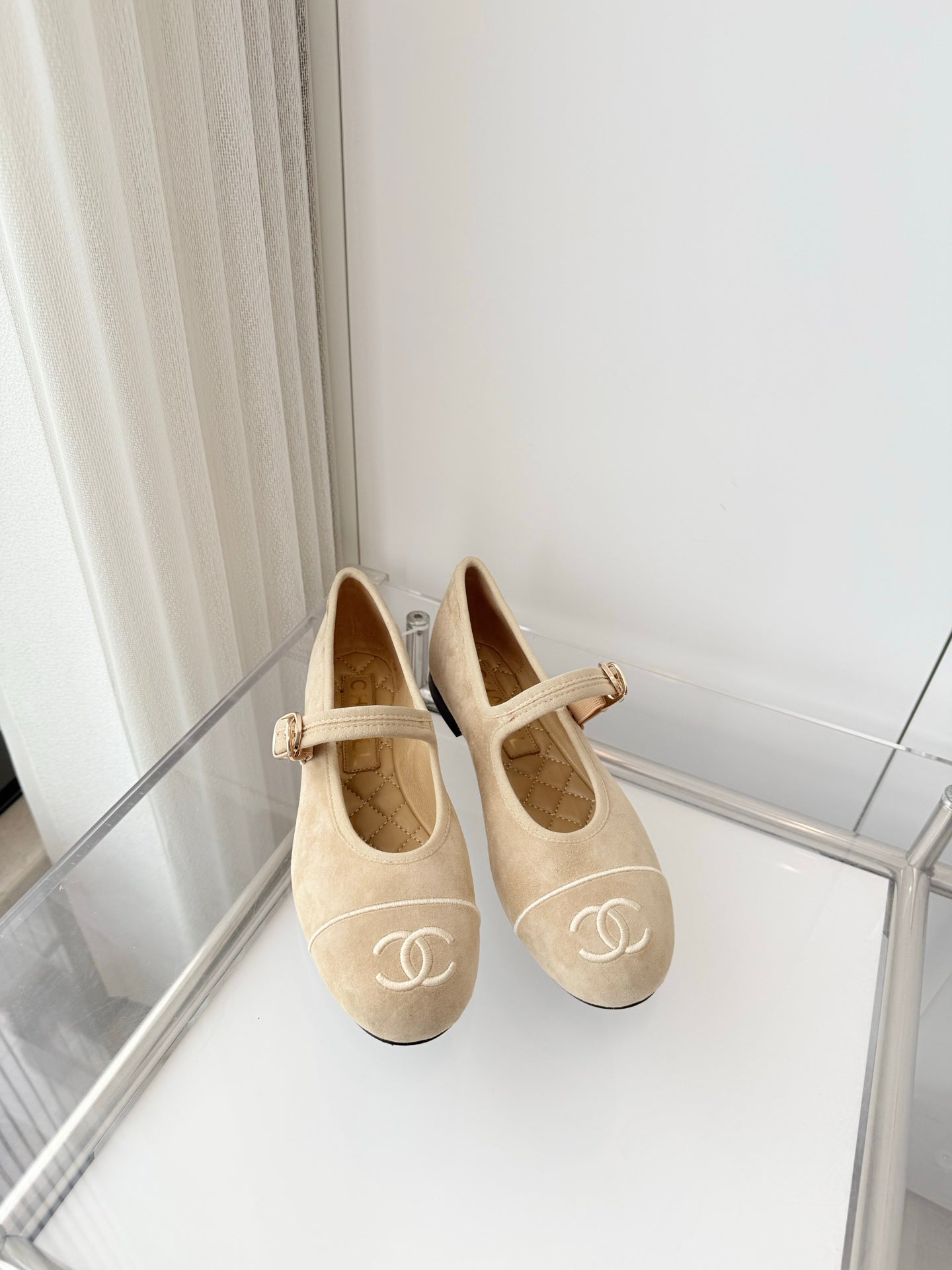 Chanel 26 Mary Jane Shoe Beige in Suede 597379