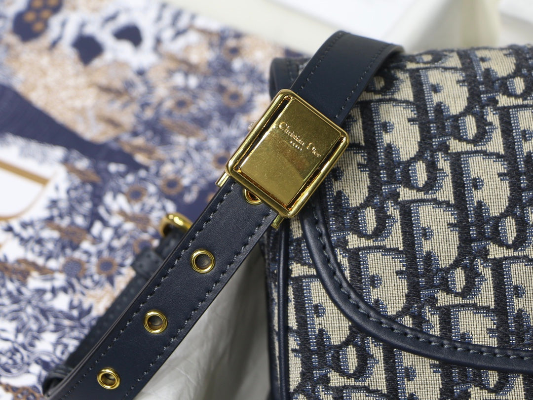 MEDIUM CD BOBBY 22CM BLUE OBLIQUE EMBROIDEDERED CANVAS GOLD HARDWARE