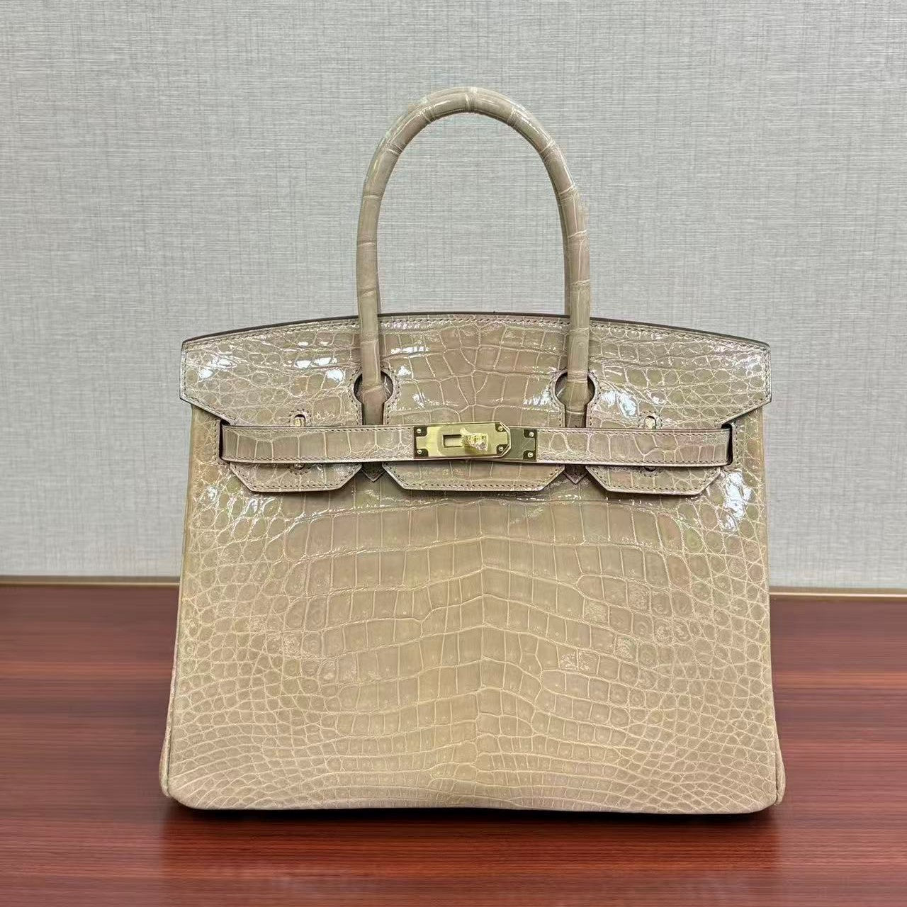 HM BIRKIN 30CM IN BEIGE CROCODILE GOLD HARDWARE