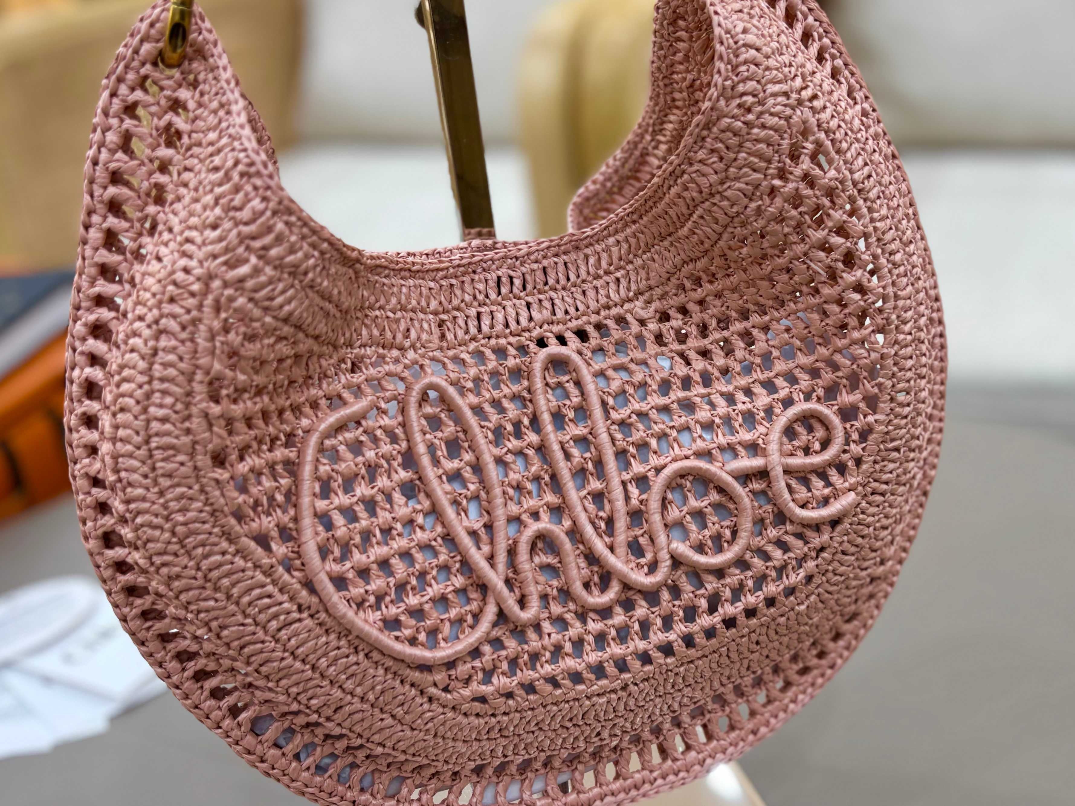 Chloe Summer Banana Hobo Bag Summery Beige In Raffia